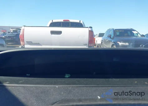 2020 Toyota Prius Le Awd-E z USA, uszkodzony, nr VIN JTDL9RFU1L3018852